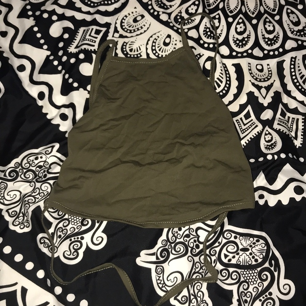 crop top